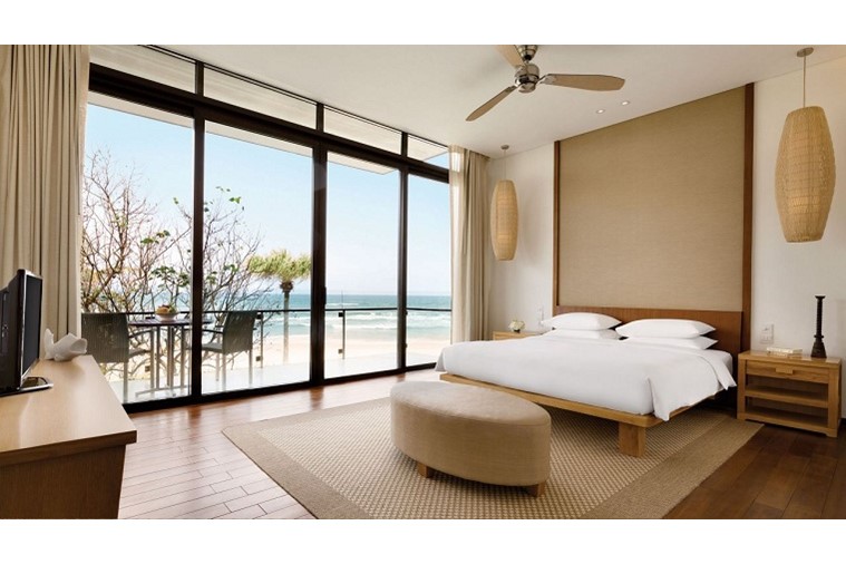 3 Bedroom Ocean Front Villa 